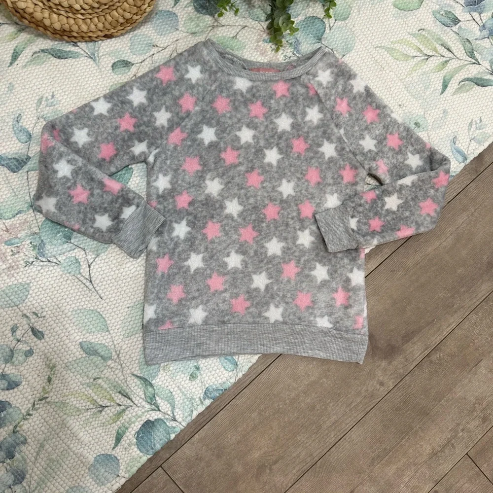 New BCBGirls Gray and Pink Star Cozy Soft Sweatshirt Size Small 7/8